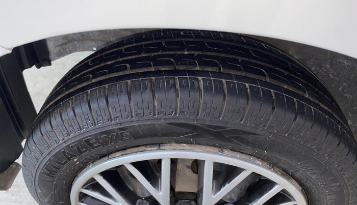 2016 Maruti Wagon R 1.0 VXI (O) AMT, Petrol, Automatic, 37,714 km, Left Front Tyre Tread