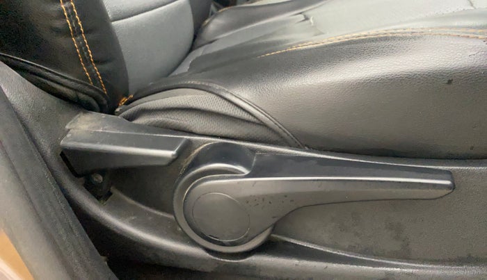 2017 Tata Tiago XZ PETROL, Petrol, Manual, 90,054 km, Driver Side Adjustment Panel