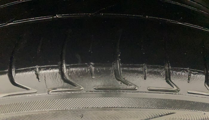 2017 Tata Tiago XZ PETROL, Petrol, Manual, 90,054 km, Right Rear Tyre Tread