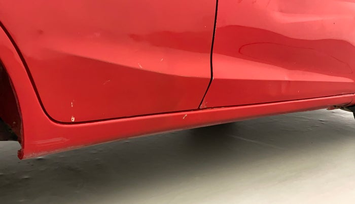 2013 Honda Brio S MT, Petrol, Manual, 51,882 km, Right running board - Minor scratches
