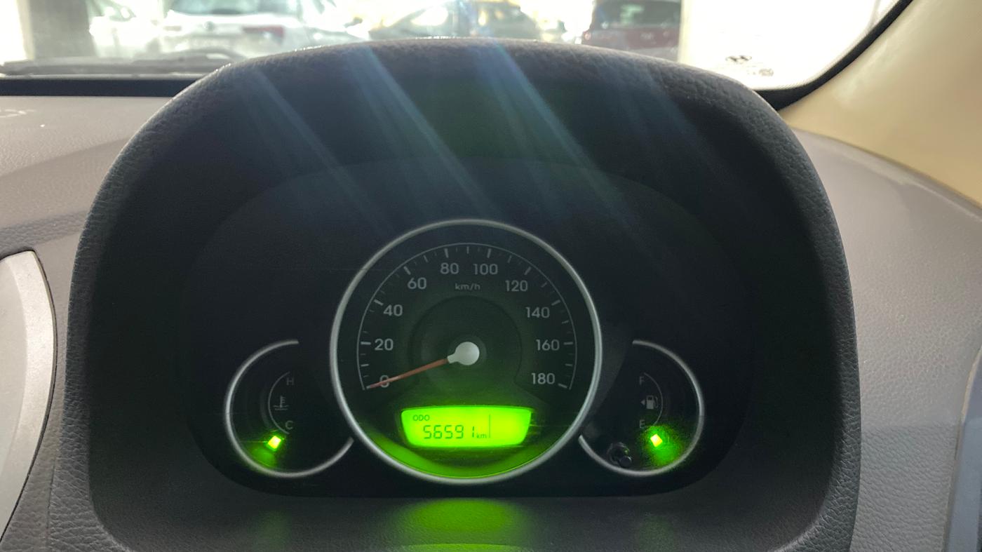2015 Hyundai Eon MAGNA +, Petrol, Manual, 56,581 km, Odometer Image