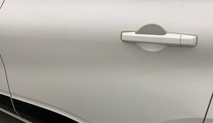 2022 Renault TRIBER RXT, Petrol, Manual, 6,563 km, Rear left door - Minor scratches