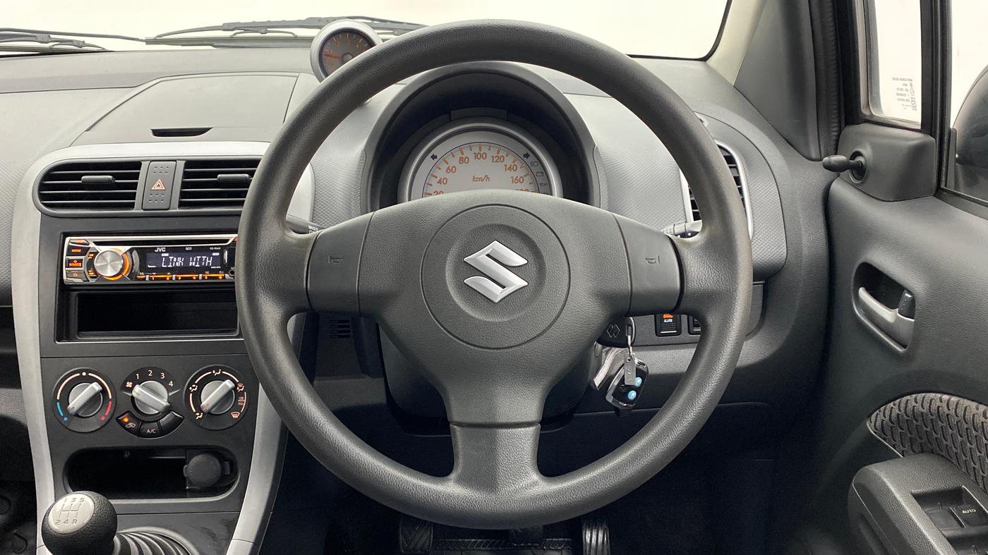 2013 Maruti Ritz VXI, Petrol, Manual, 44,917 km, Steering Wheel Close Up
