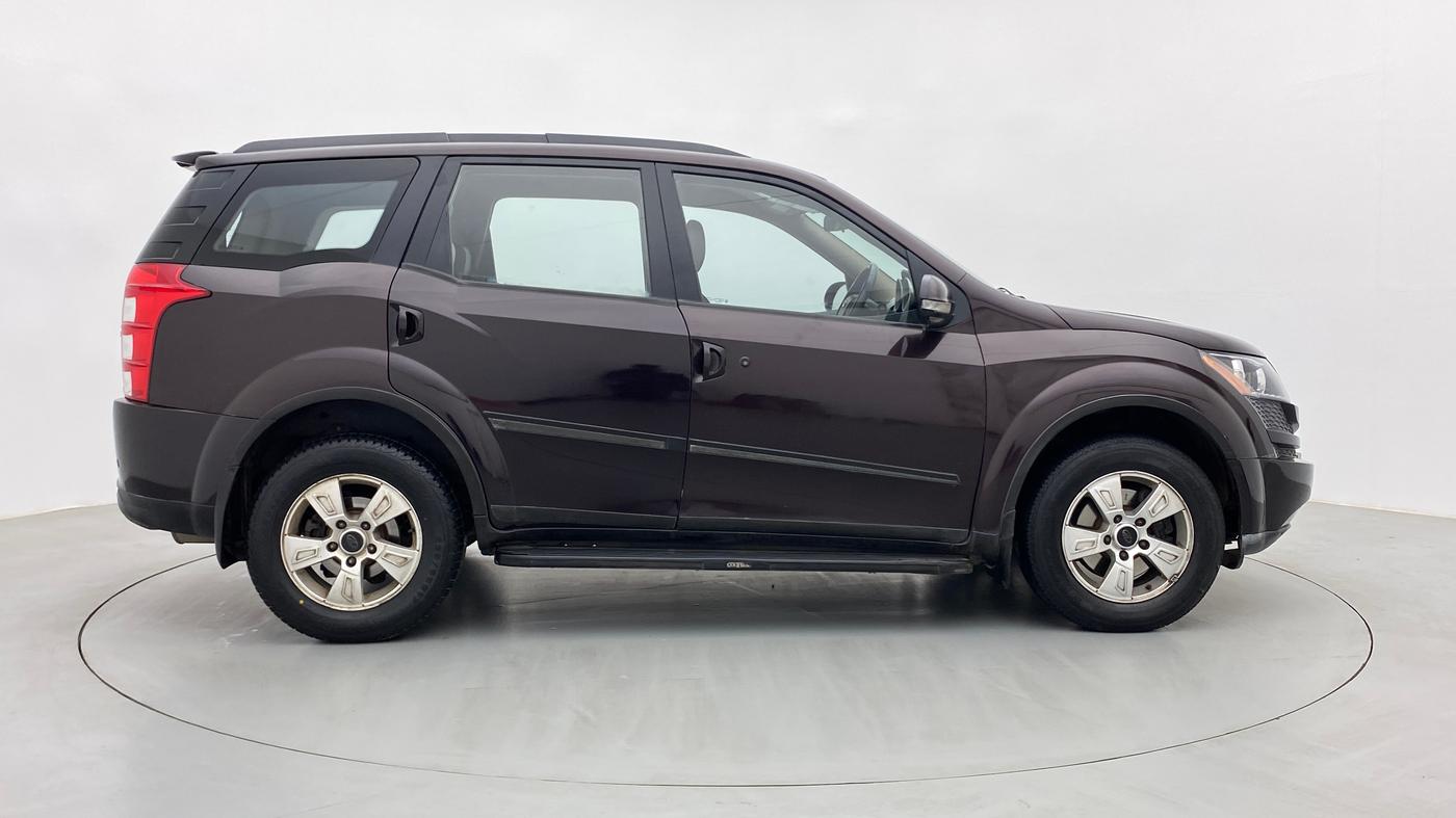 2015 Mahindra XUV500 W8 FWD, Diesel, Manual, 63,092 km, Right Side View