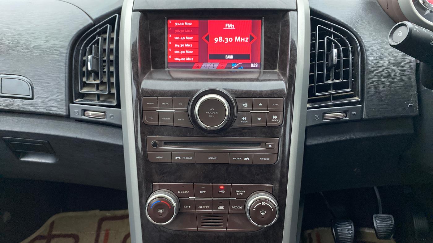 2015 Mahindra XUV500 W8 FWD, Diesel, Manual, 63,092 km, Air Conditioner