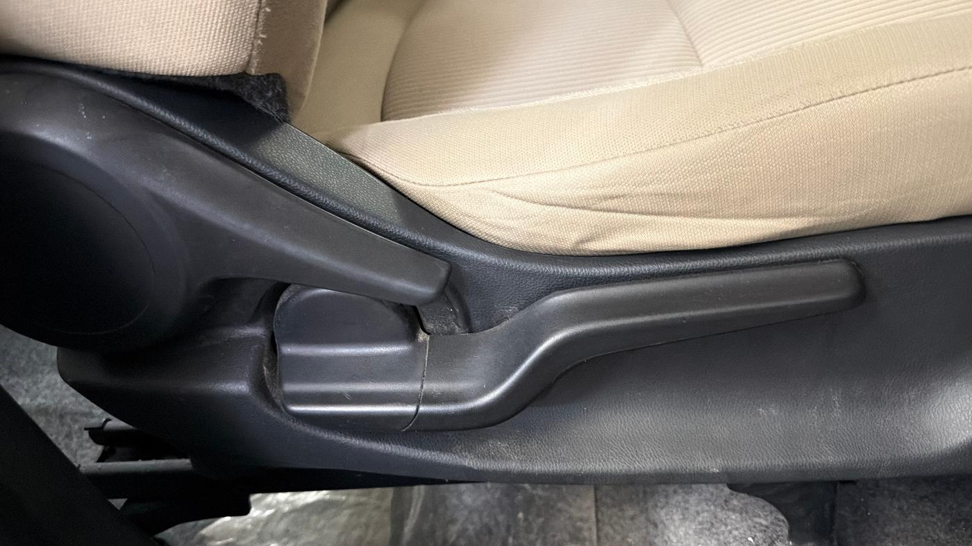 2020 Honda Amaze 1.2L I-VTEC V CVT, Petrol, Automatic, 34,024 km, Driver Side Adjustment Panel