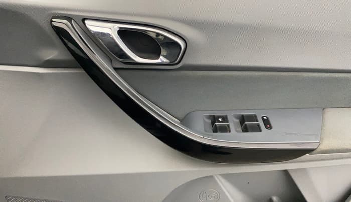 2020 Tata TIGOR XZ PLUS PETROL, Petrol, Manual, 40,893 km, Driver Side Door Panels Control