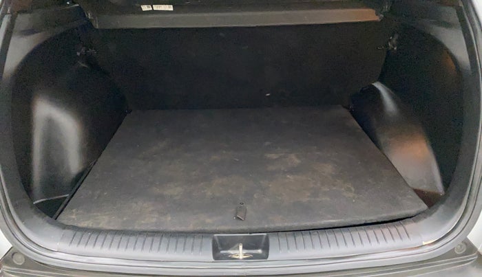 2019 Hyundai Creta SX 1.6 PETROL, Petrol, Manual, 71,080 km, Boot Inside