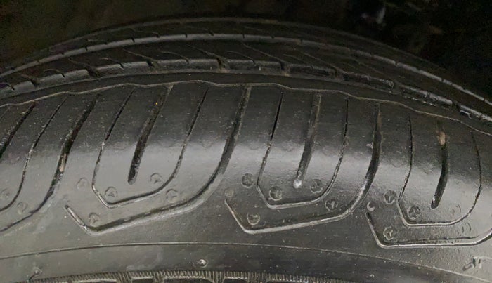 2013 Honda City 1.5L I-VTEC E MT, CNG, Manual, 99,999 km, Right Rear Tyre Tread