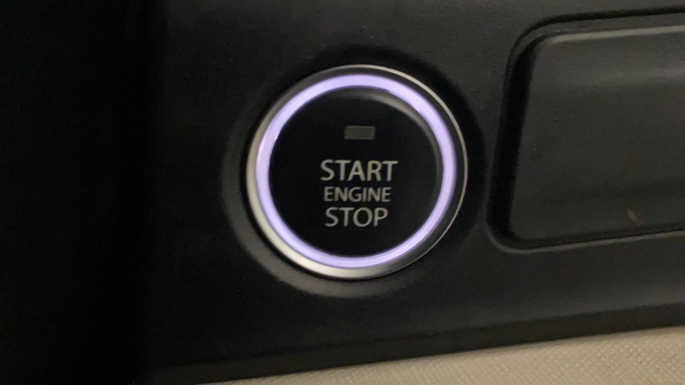 2023 Tata ALTROZ XZ PLUS PETROL, Petrol, Manual, 27,059 km, Keyless Start/ Stop Button