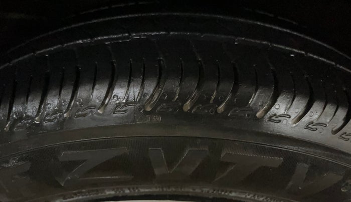 2022 Maruti S PRESSO VXI CNG, CNG, Manual, 14,594 km, Right Front Tyre Tread