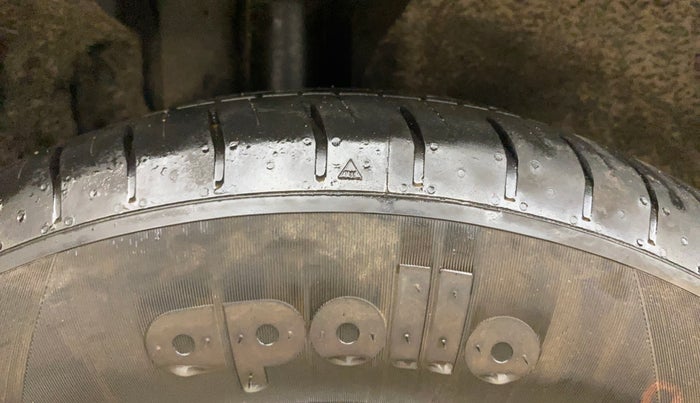 2023 KIA CARENS PRESTIGE 1.5 PETROL 7 STR, Petrol, Manual, 2,787 km, Right Rear Tyre Tread