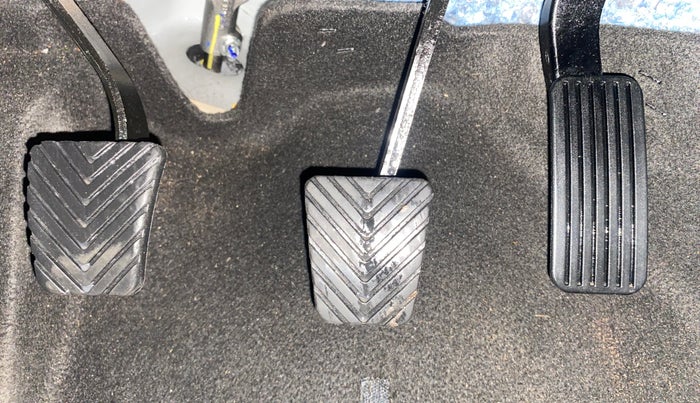 2023 KIA CARENS PRESTIGE 1.5 PETROL 7 STR, Petrol, Manual, 2,787 km, Pedals