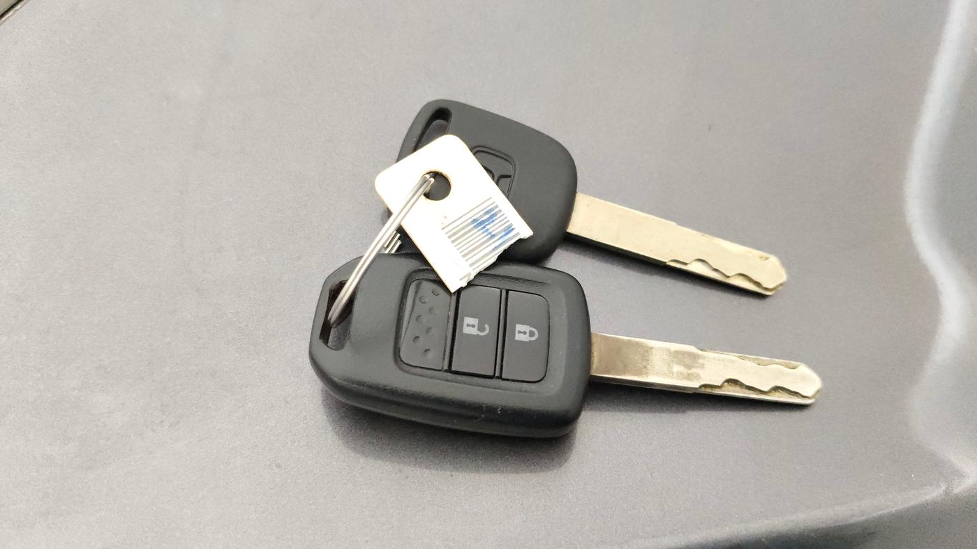 2018 Honda Jazz 1.2L I-VTEC V CVT, Petrol, Automatic, 47,651 km, Key Close Up