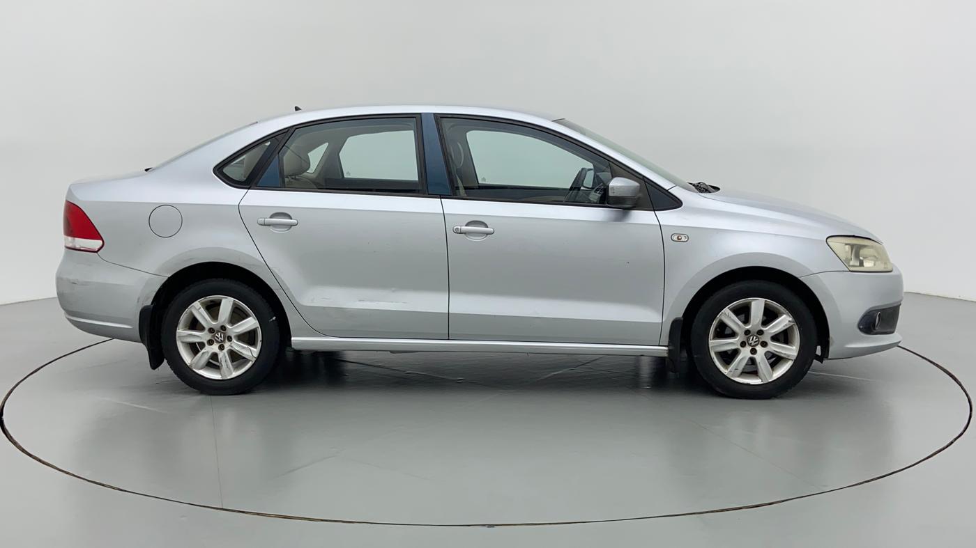 2011 Volkswagen Vento HIGHLINE 1.6 MPI, Petrol, Manual, 43,512 km, Right Side View