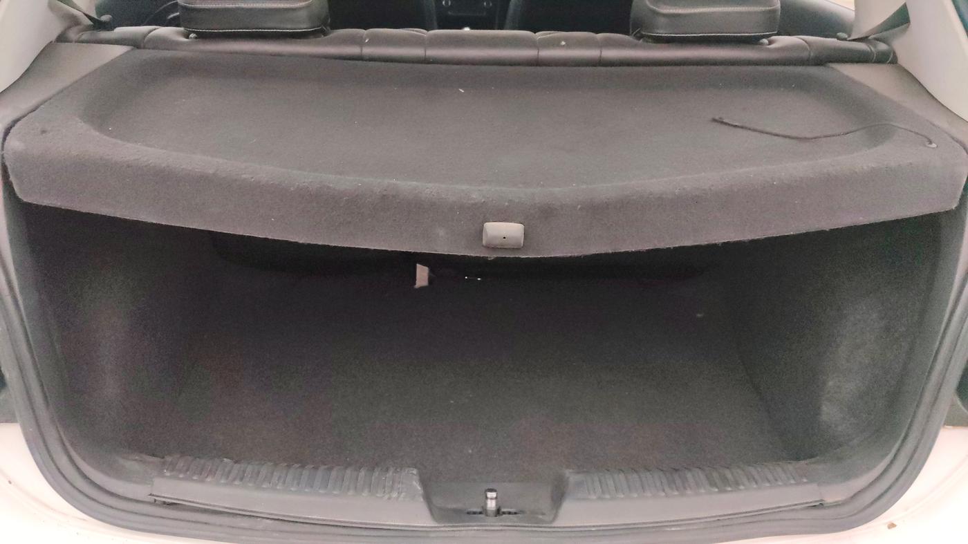 2015 Volkswagen Polo GT TSI AT, Petrol, Automatic, 1,15,176 km, Boot Inside