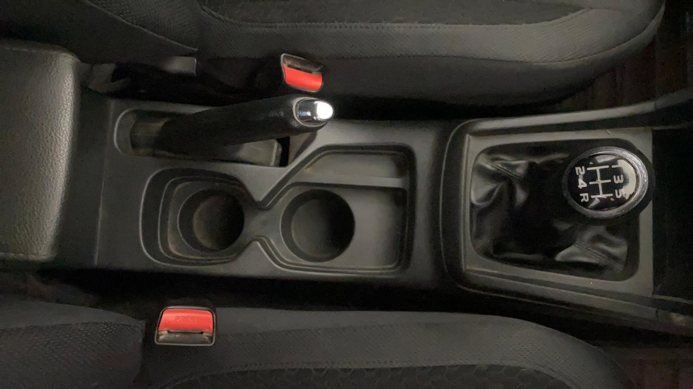 2016 Maruti Vitara Brezza ZDI PLUS, Diesel, Manual, 1,11,061 km, Gear Lever