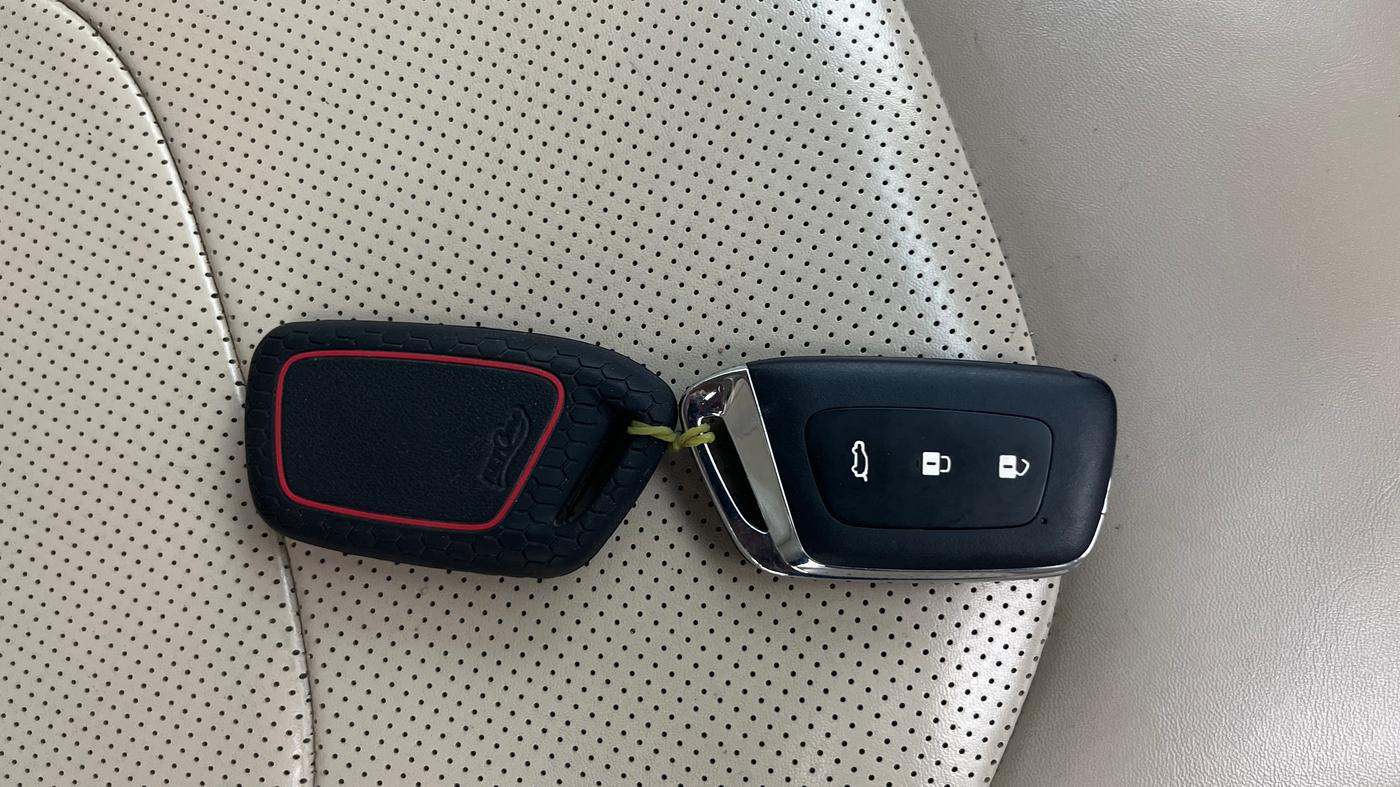 2021 MG HECTOR SHARP 1.5 DCT PETROL, Petrol, Automatic, 39,739 km, Key Close Up