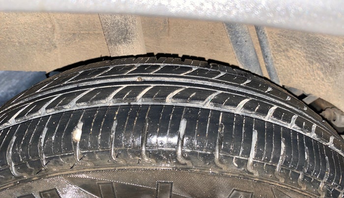 2018 Renault Kwid RXT 1.0 AMT (O), Petrol, Automatic, 14,764 km, Right Rear Tyre Tread