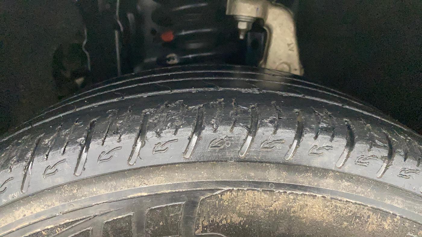 2018 Mahindra MARAZZO M4 7 STR, Diesel, Manual, 57,225 km, Left Front Tyre Tread