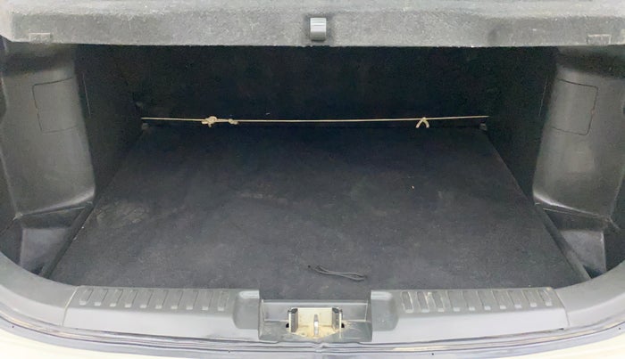 2018 Maruti Vitara Brezza VDI, Diesel, Manual, 99,561 km, Boot Inside