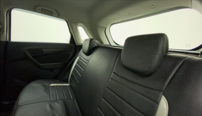 2018 Maruti Vitara Brezza VDI, Diesel, Manual, 99,561 km, Right Side Rear Door Cabin