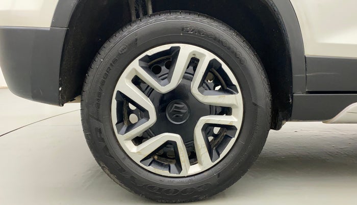 2018 Maruti Vitara Brezza VDI, Diesel, Manual, 99,561 km, Right Rear Wheel