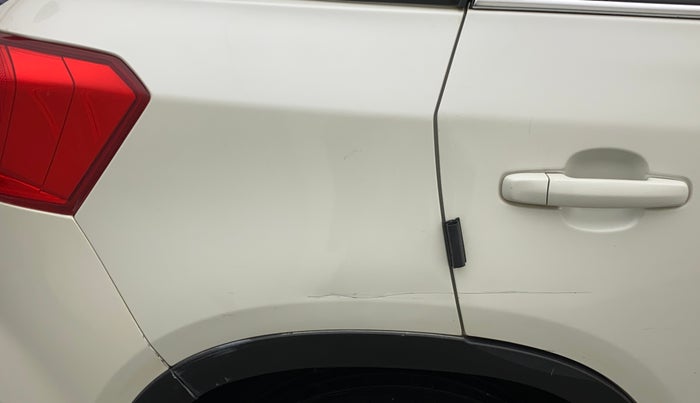 2018 Maruti Vitara Brezza VDI, Diesel, Manual, 99,561 km, Right quarter panel - Minor scratches