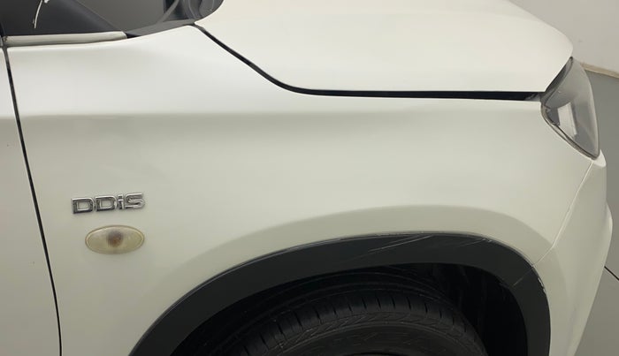2018 Maruti Vitara Brezza VDI, Diesel, Manual, 99,561 km, Right fender - Minor scratches