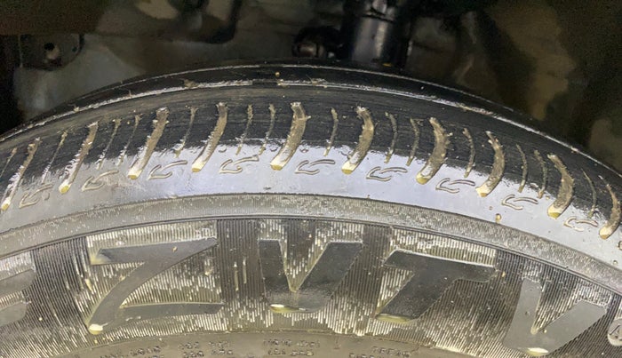 2013 Honda Amaze 1.2L I-VTEC S AT, Petrol, Automatic, 98,015 km, Left Front Tyre Tread