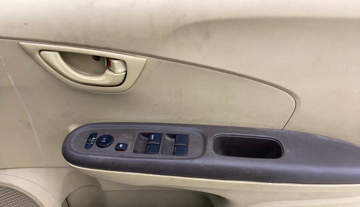 2013 Honda Amaze 1.2L I-VTEC S AT, Petrol, Automatic, 98,015 km, Driver Side Door Panels Control