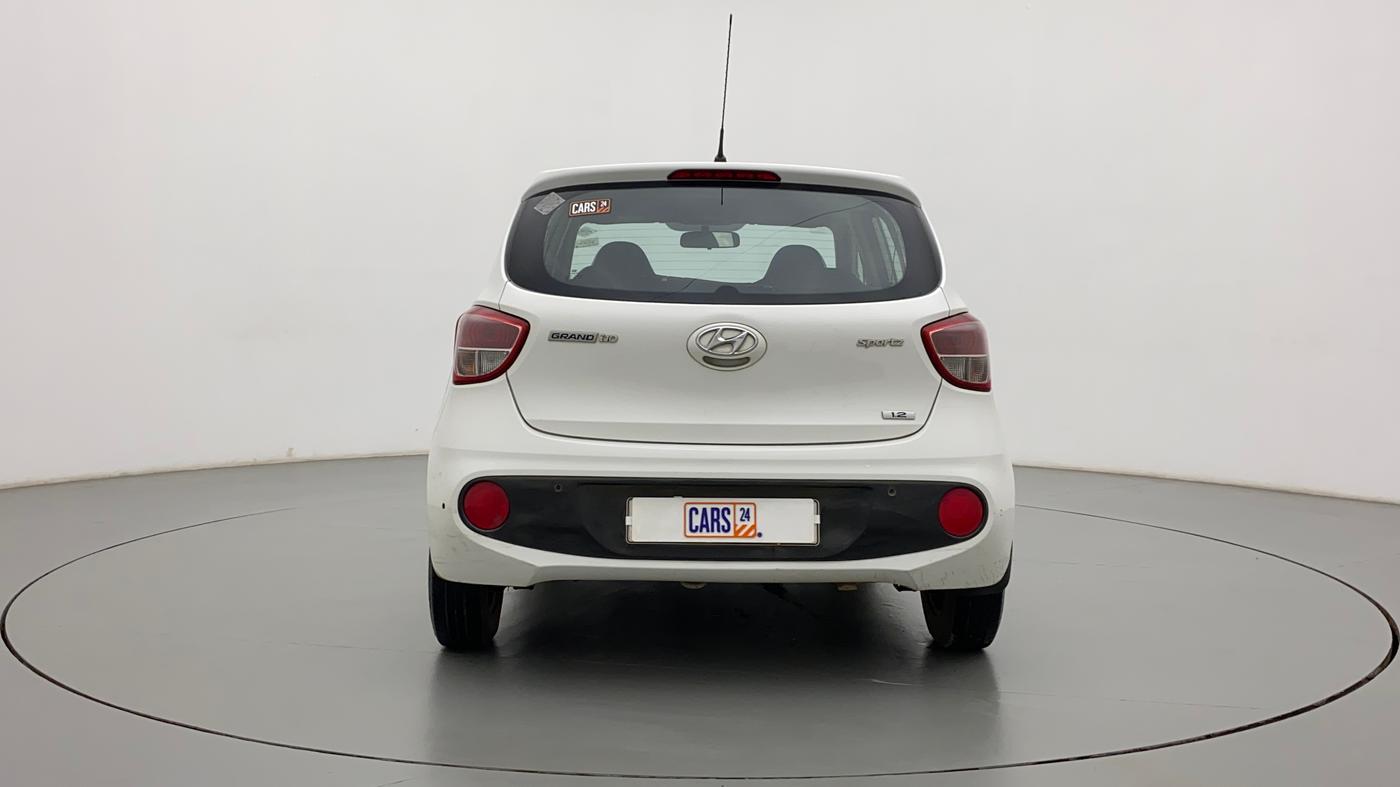 2017 Hyundai Grand i10 SPORTZ 1.2 KAPPA VTVT, CNG, Manual, 1,03,725 km, Back/Rear