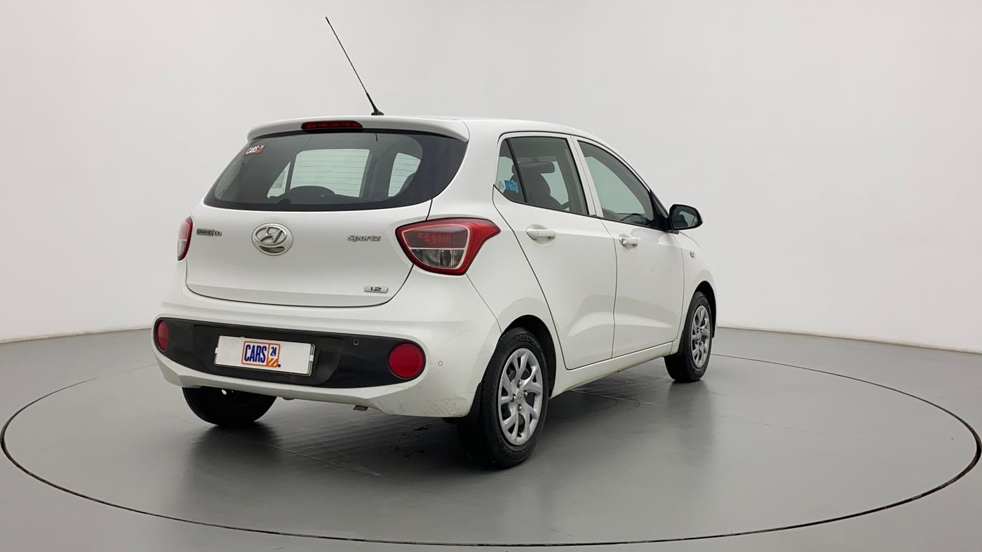 2017 Hyundai Grand i10 SPORTZ 1.2 KAPPA VTVT, CNG, Manual, 1,03,725 km, Right Back Diagonal
