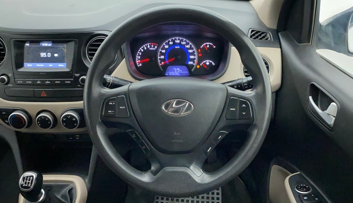2017 Hyundai Grand i10 SPORTZ 1.2 KAPPA VTVT, CNG, Manual, 1,03,725 km, Steering Wheel Close Up
