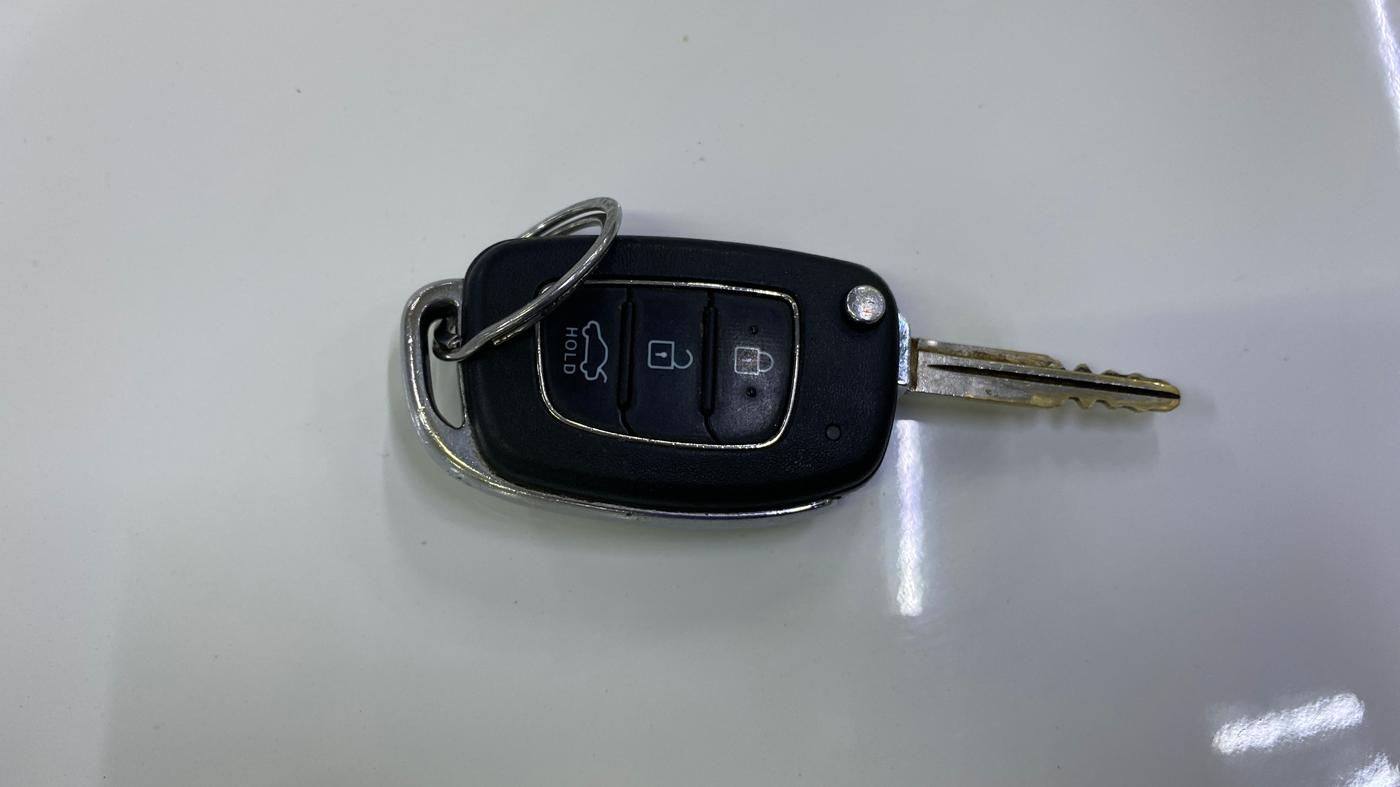 2024 Hyundai GRAND I10 NIOS SPORTZ AMT 1.2 KAPPA VTVT, Petrol, Automatic, 33,844 km, Key Close Up