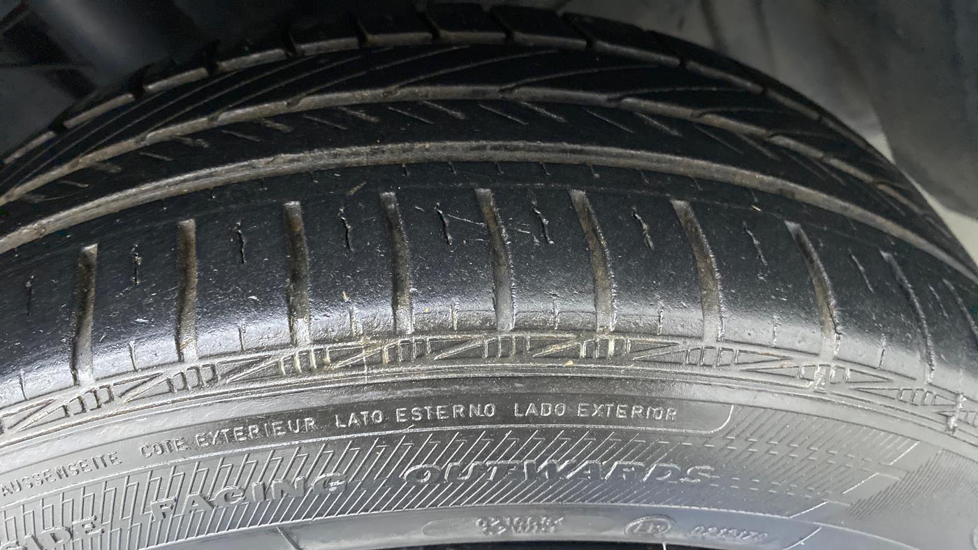 2018 Toyota YARIS G CVT, Petrol, Automatic, 18,059 km, Right Front Tyre Tread