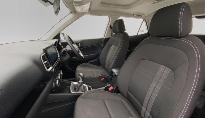 2019 Hyundai VENUE 1.0L Turbo GDI SX MT, Petrol, Manual, 5,789 km, Right Side Front Door Cabin View