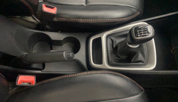 2019 Hyundai VENUE SX 1.0 TURBO, Petrol, Manual, 52,185 km, Gear Lever