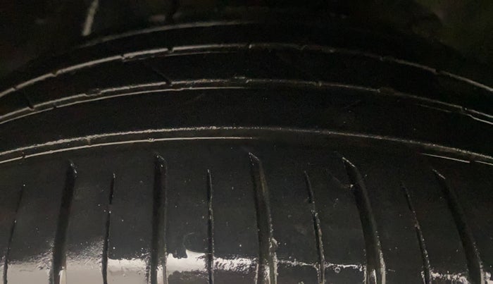 2019 Hyundai VENUE SX 1.0 TURBO, Petrol, Manual, 52,185 km, Left Front Tyre Tread