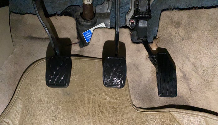 2017 Maruti Dzire VXI, Petrol, Manual, 79,014 km, Pedals