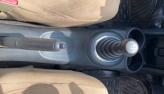 2014 Honda Amaze 1.2L I-VTEC S, Petrol, Manual, 70,390 km, Gear Lever