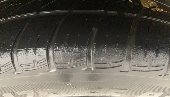 2014 Honda Amaze 1.2L I-VTEC S, Petrol, Manual, 70,390 km, Right Rear Tyre Tread