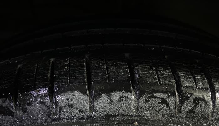 2015 Maruti Ciaz ZXI+, Petrol, Manual, 53,318 km, Left Front Tyre Tread