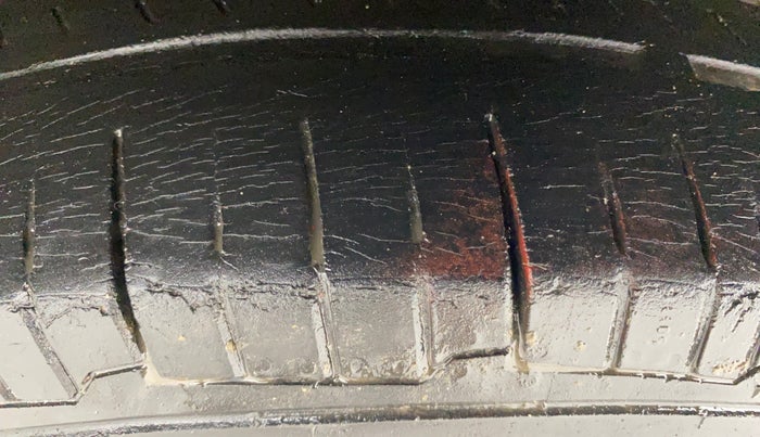 2014 Fiat Grand Punto Active Multijet 1.3, Diesel, Manual, 69,032 km, Left Rear Tyre Tread