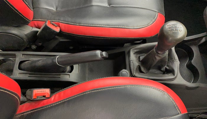 2014 Fiat Grand Punto Active Multijet 1.3, Diesel, Manual, 69,032 km, Gear Lever