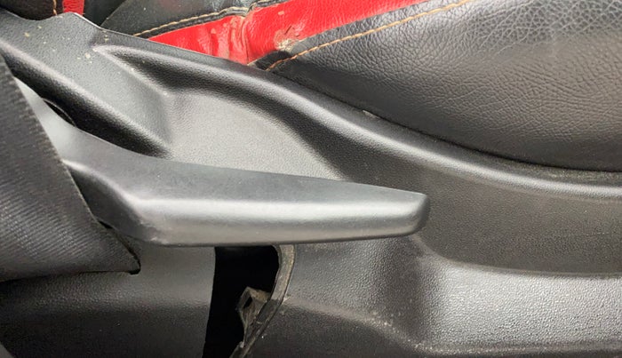 2014 Fiat Grand Punto Active Multijet 1.3, Diesel, Manual, 69,032 km, Driver Side Adjustment Panel