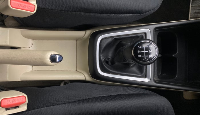 2019 Maruti Dzire VXI, Petrol, Manual, 65,148 km, Gear Lever