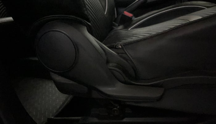 2019 Maruti Baleno ZETA PETROL 1.2, CNG, Manual, 75,001 km, Driver Side Adjustment Panel