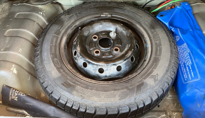 2016 Maruti Alto 800 LXI, Petrol, Manual, 1,28,317 km, Spare Tyre