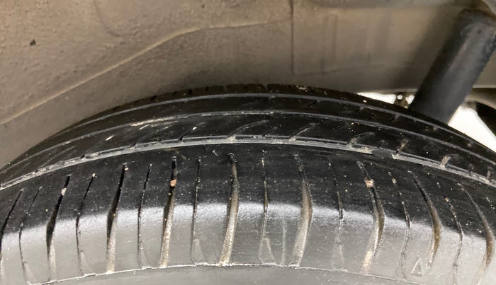 2016 Maruti Wagon R 1.0 VXI OPT, Petrol, Manual, 92,096 km, Left Rear Tyre Tread